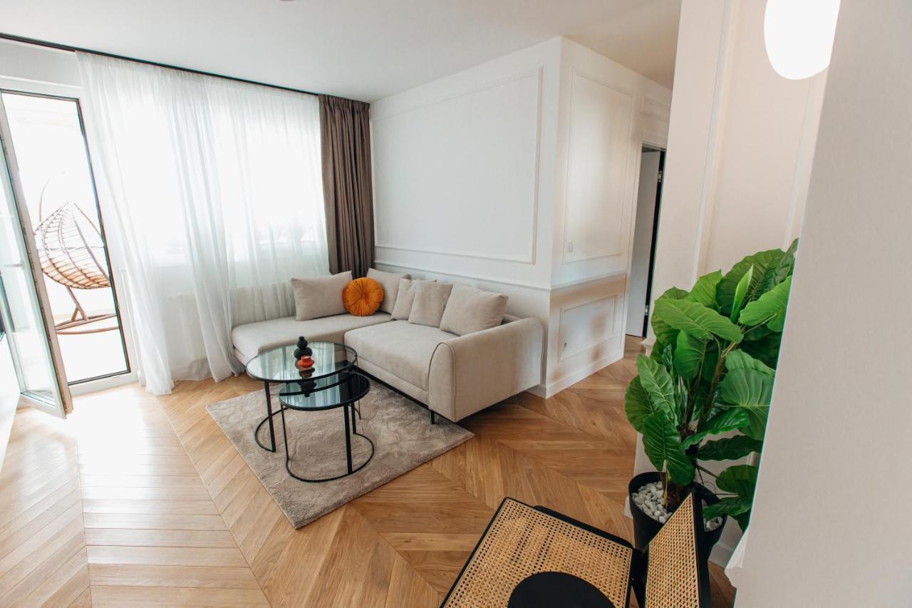 Stan Na Dan - Chic Home Banja Luka Kültér fotó